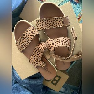 Women’s Sandals